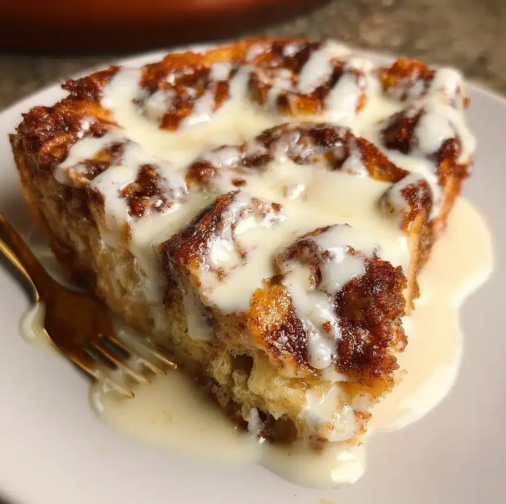 Cinnamon Roll Bread Pudding 1 e1765337002270
